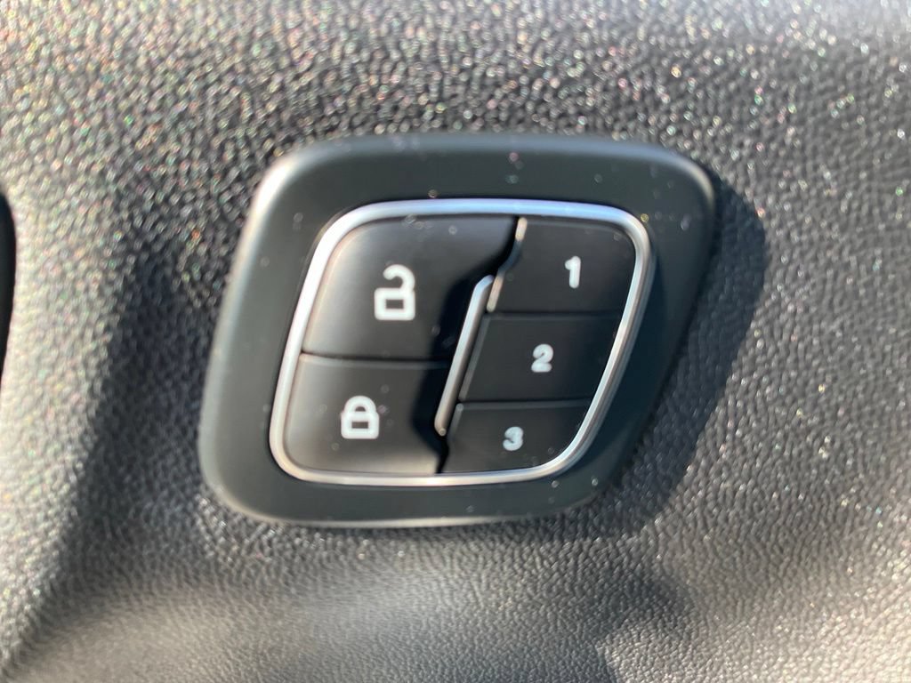 Used 2024 Ford Escape ST-Line Select w/ Tech Pack #2 AWD/4WD image 31