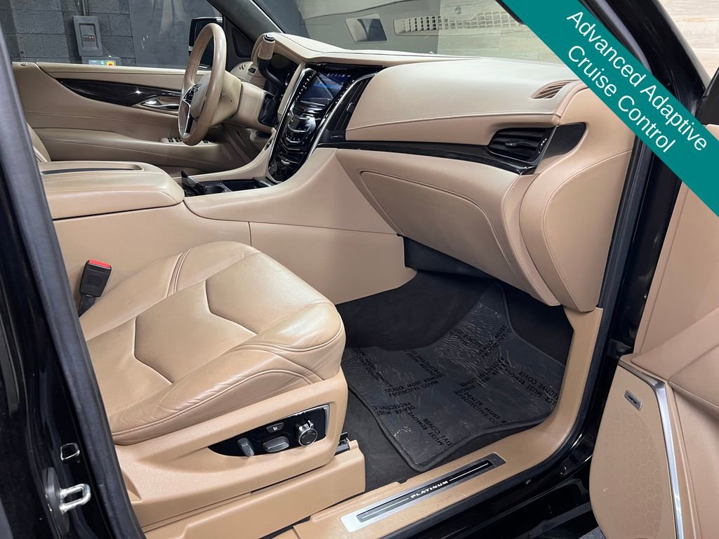 Used 2020 Cadillac Escalade Platinum image 13