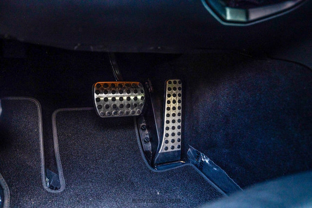 Used 2013 Mercedes-Benz C 63 AMG Sedan image 36