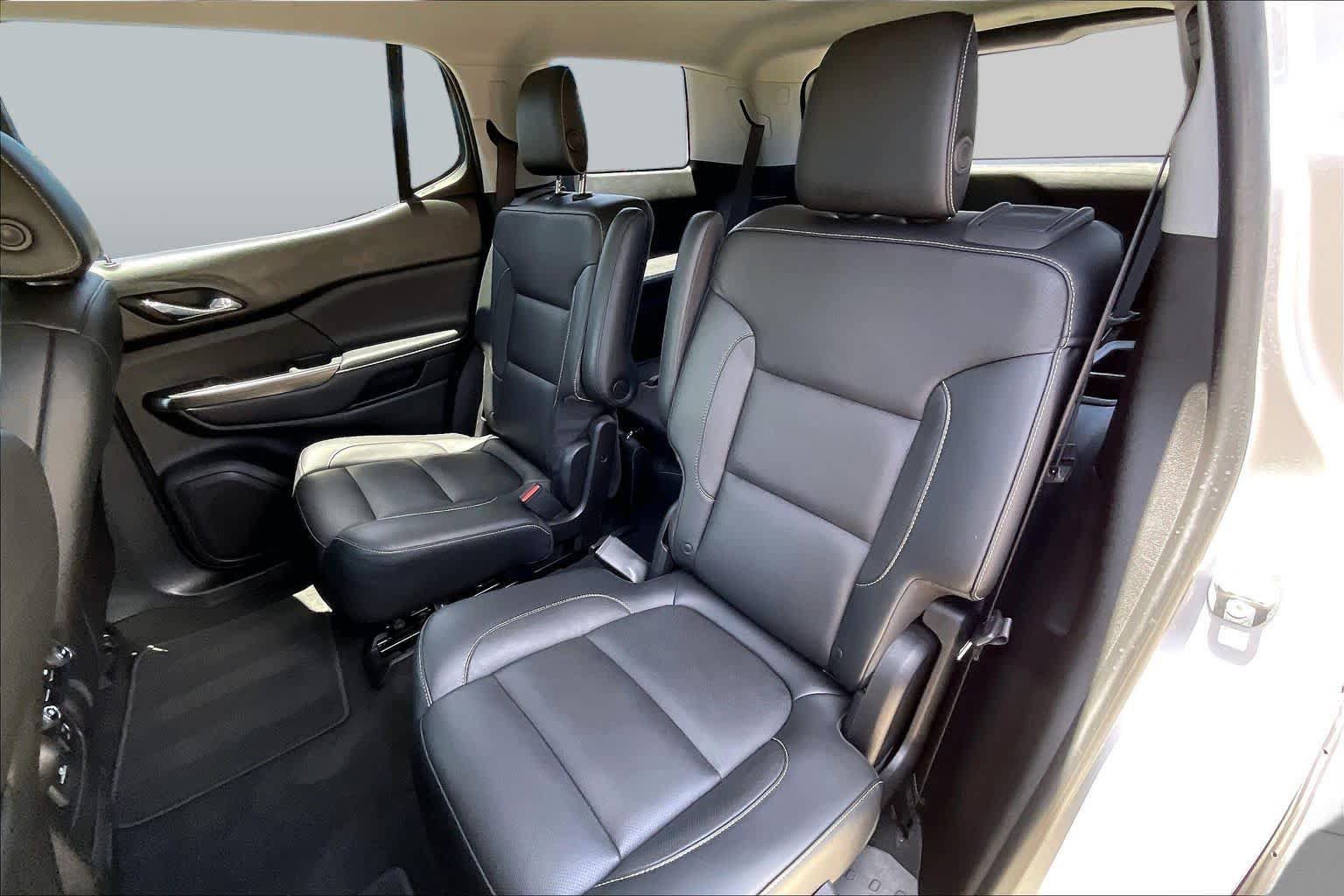 Used 2018 GMC Acadia SLT FWD image 19