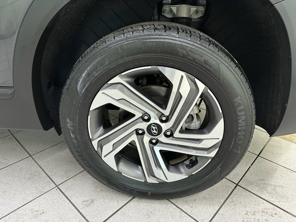 Used 2023 Hyundai Santa Fe SE AWD/4WD image 16
