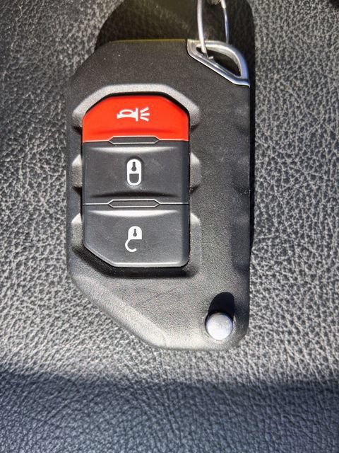 Used 2022 Jeep Wrangler Unlimited Sport AWD/4WD image 13