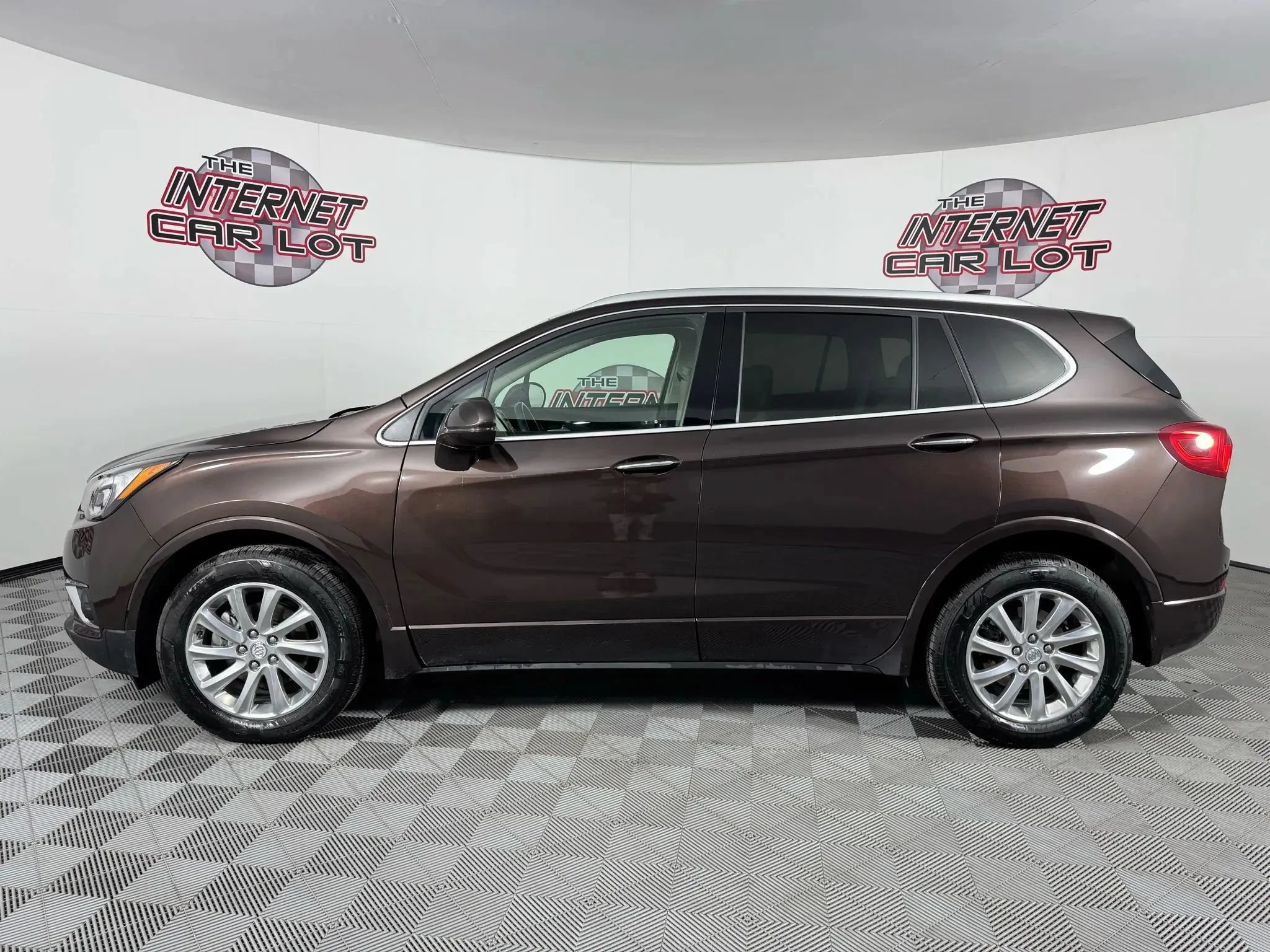Used 2020 Buick Envision Essence AWD/4WD image 4