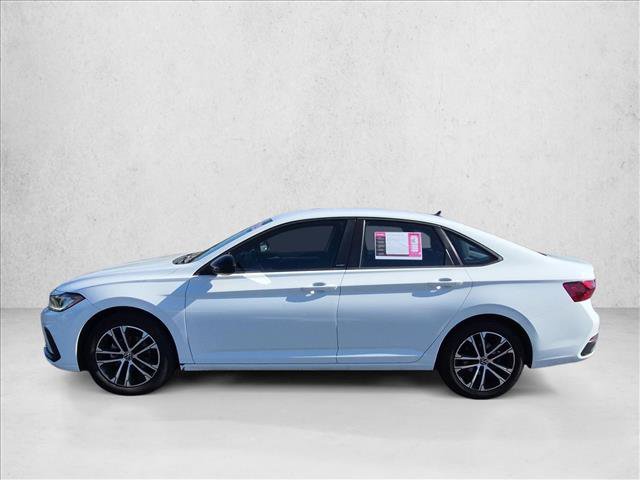 Used 2025 Volkswagen Jetta Sport FWD image 9