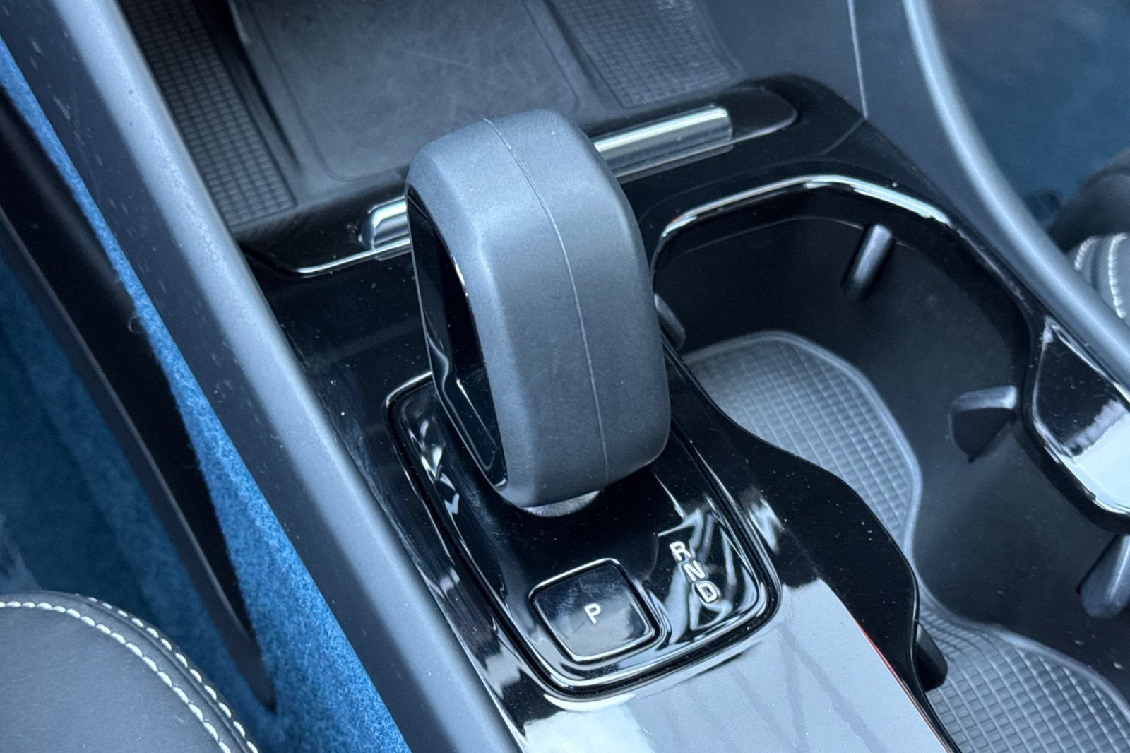 Used 2023 Volvo XC40 Recharge Ultimate w/ Protection Package Premier AWD/4WD image 25