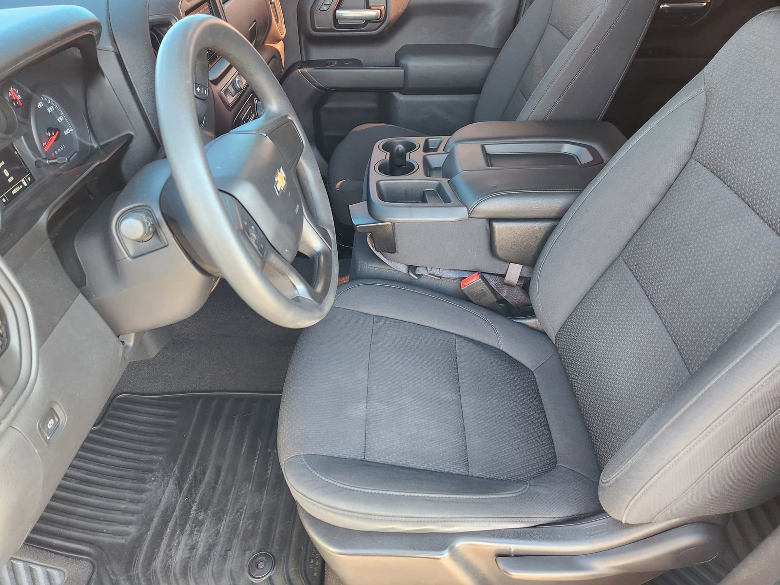 Used 2020 Chevrolet Silverado 1500 Custom w/ Custom Value Package image 16