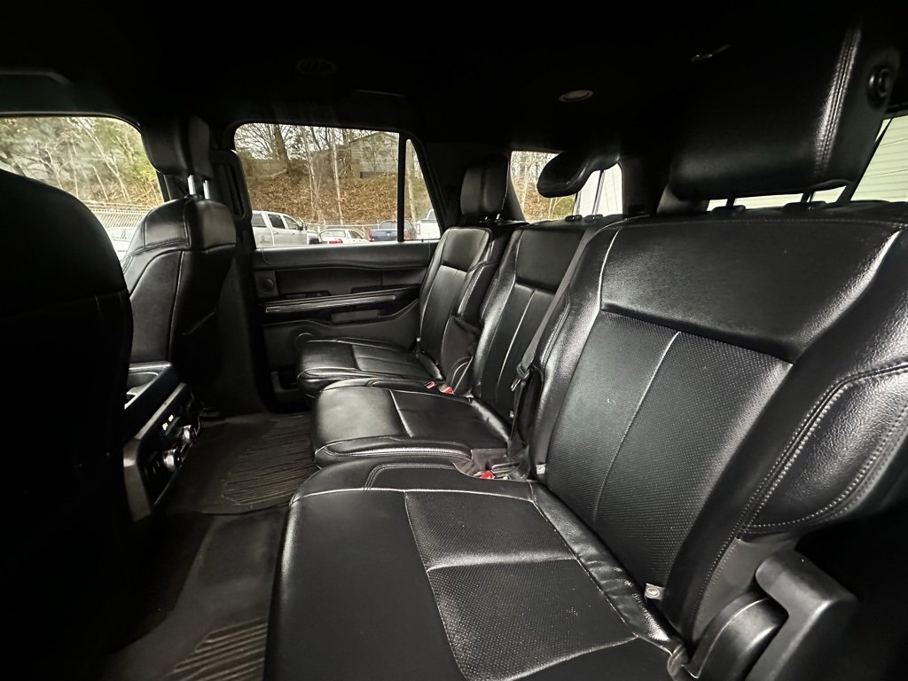 Used 2019 Ford Expedition XLT w/ Equipment Group 202A image 16