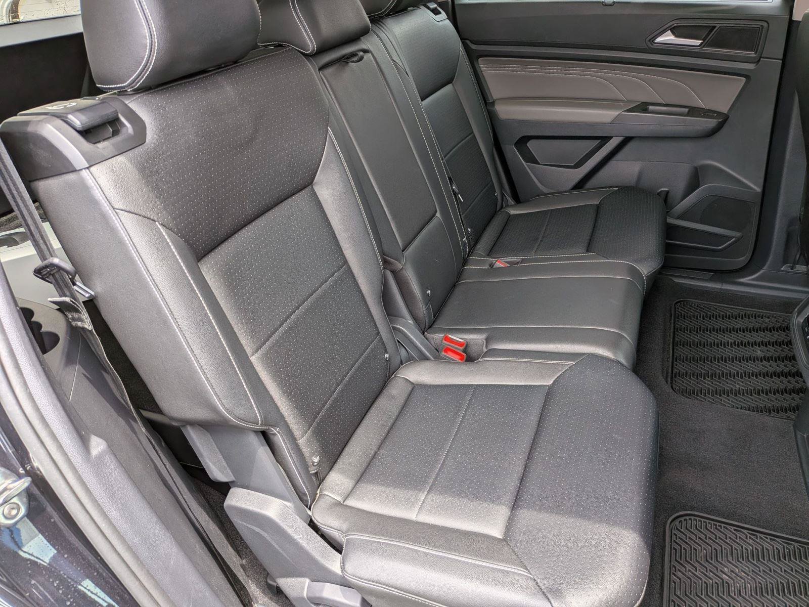 Used 2023 Volkswagen Atlas SEL AWD/4WD image 52
