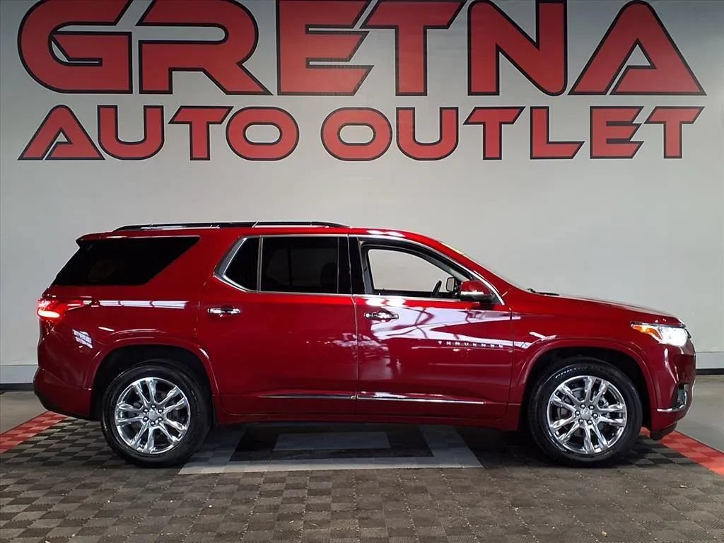 Used 2021 Chevrolet Traverse High Country AWD/4WD image 1