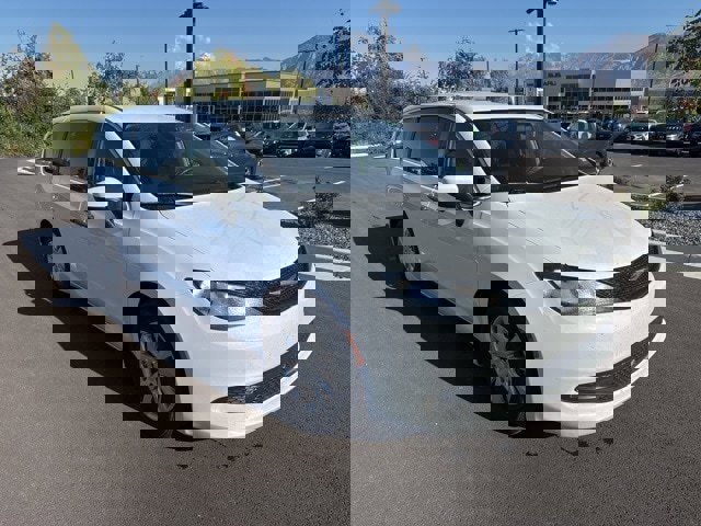 Used 2021 Chrysler Voyager L