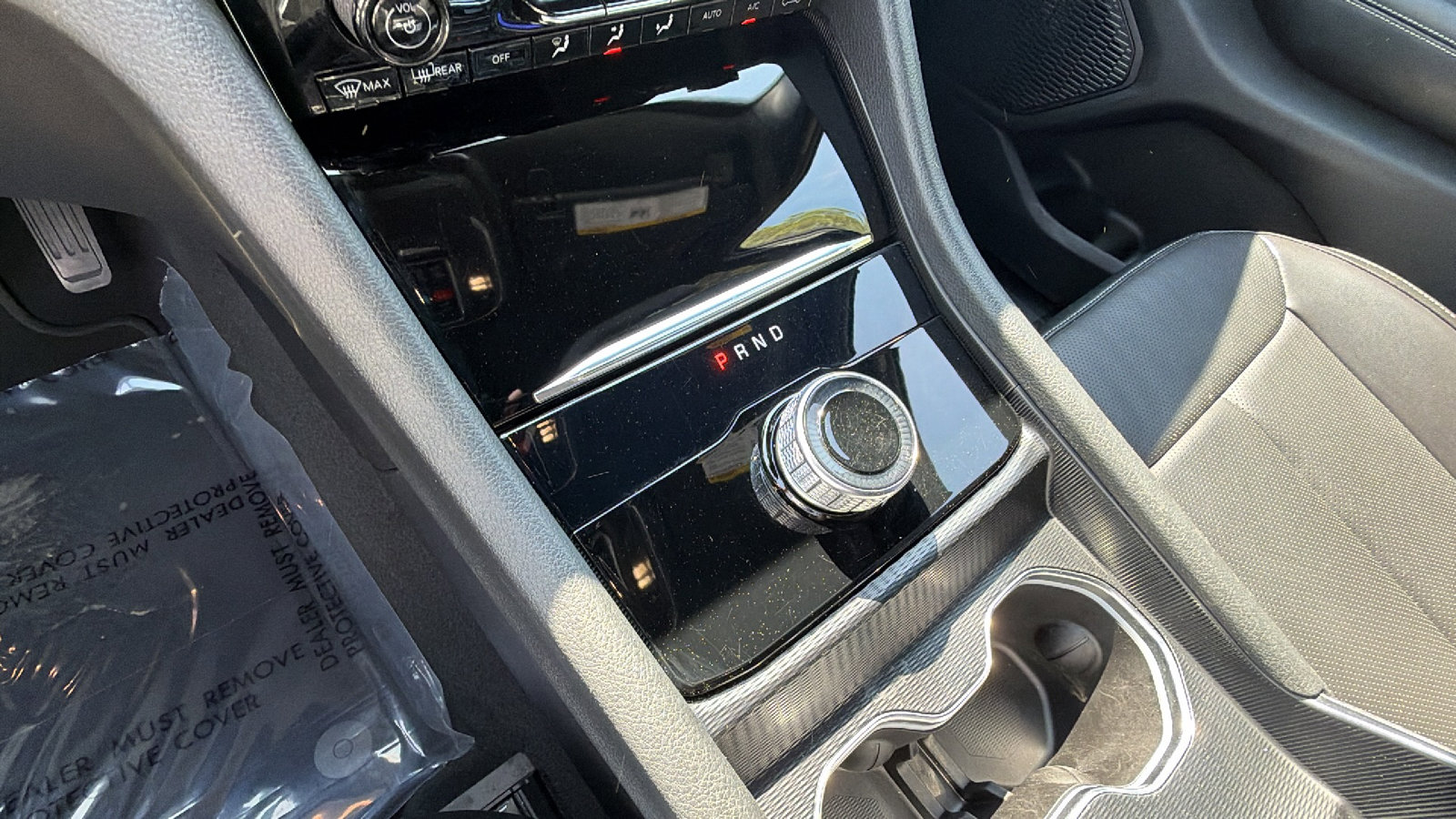 Used 2024 Jeep Grand Cherokee Limited w/ Luxury Tech Group II image 31