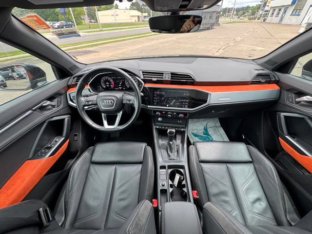 Used 2020 Audi Q3 2.0T Prestige w/ Prestige Package AWD/4WD image 16