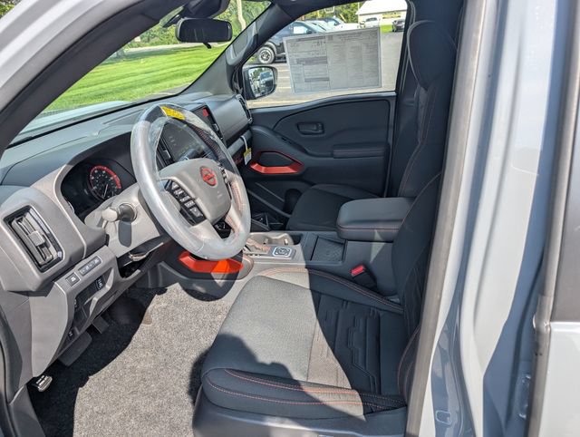 New 2026 Nissan Frontier PRO-4X w/ Pro-4x Convenience Package AWD/4WD image 18