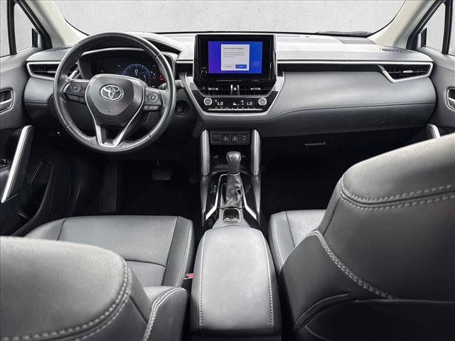 Certified 2025 Toyota Corolla Cross XLE FWD image 24