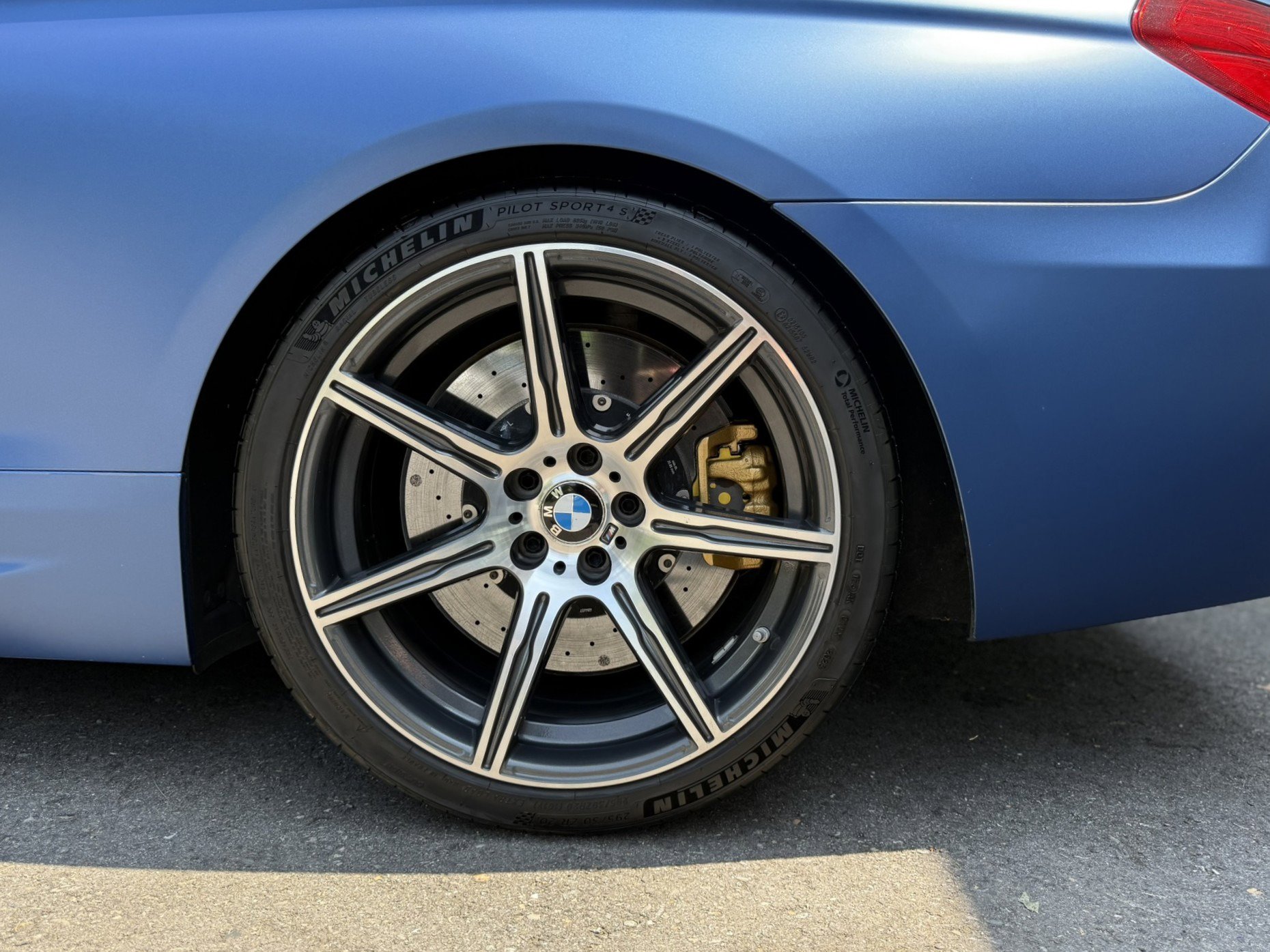 Used 2014 BMW M6 Convertible RWD image 49