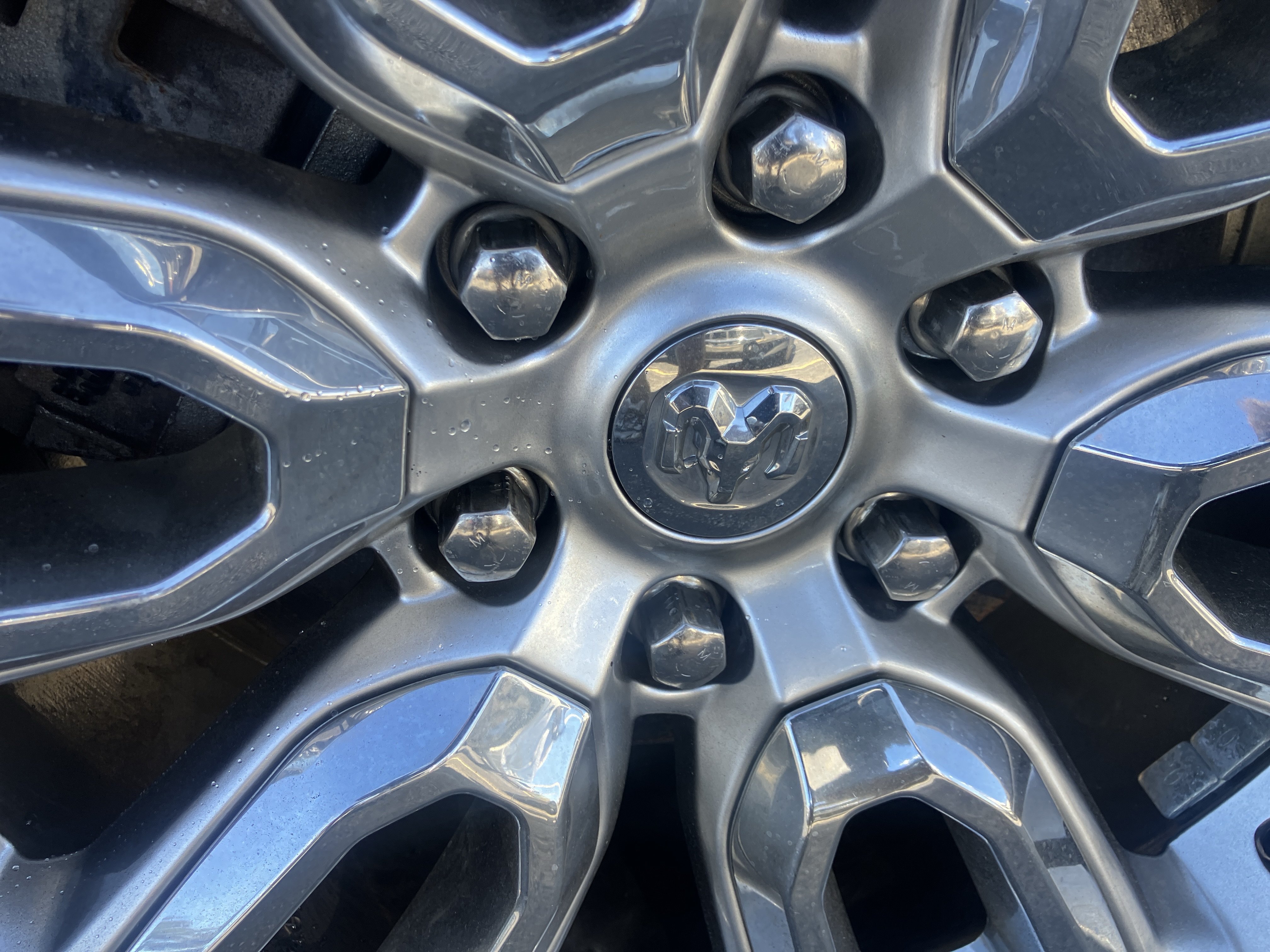 Used 2023 RAM 1500 Laramie AWD/4WD image 9