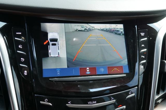 Used 2020 Cadillac Escalade Luxury AWD/4WD image 4