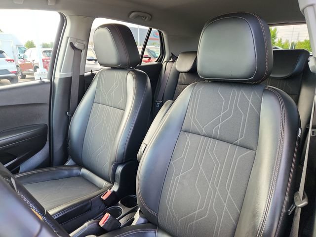 Used 2019 Chevrolet Trax LT w/ LT Convenience Package FWD image 22
