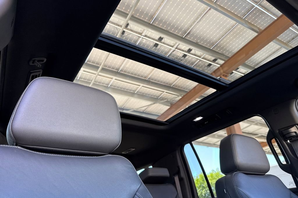 Used 2022 Chevrolet Suburban Z71 w/ Off-Road Capability Package image 26
