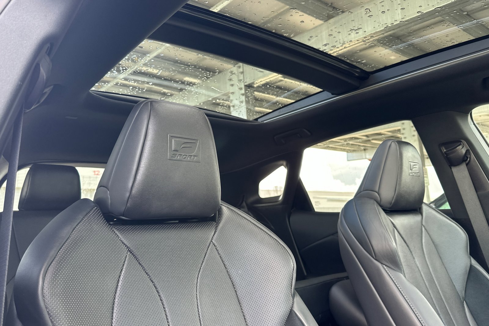 Used 2023 Lexus RX 500h F Sport w/ Cold Area Package image 17