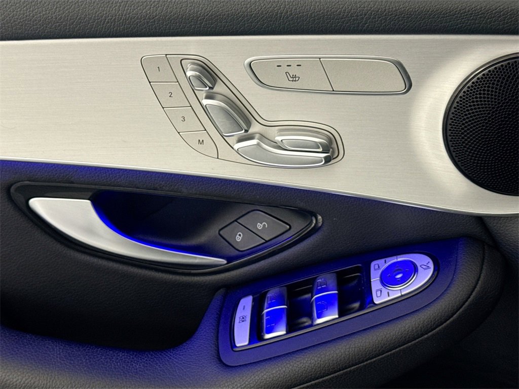 Used 2022 Mercedes-Benz GLC 300 image 16