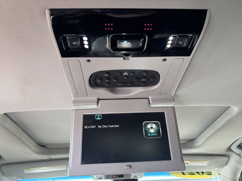 Used 2018 GMC Yukon Denali image 30