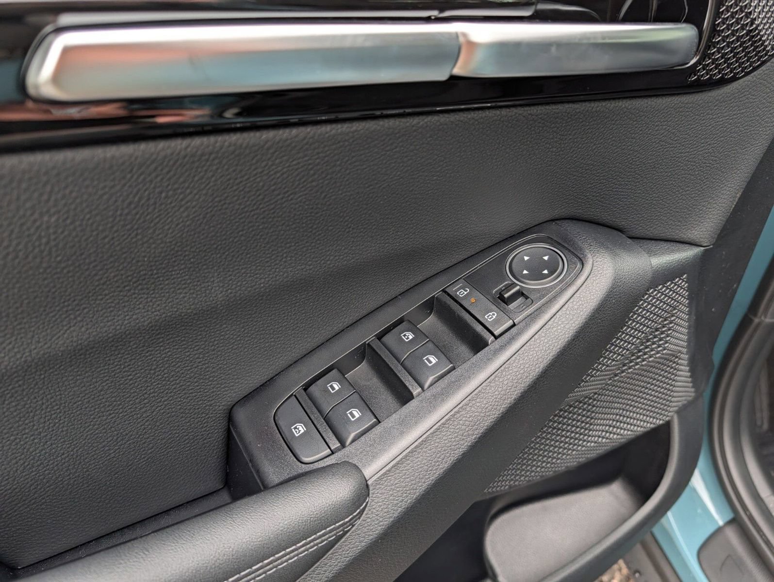 New 2026 Kia Seltos EX FWD image 28