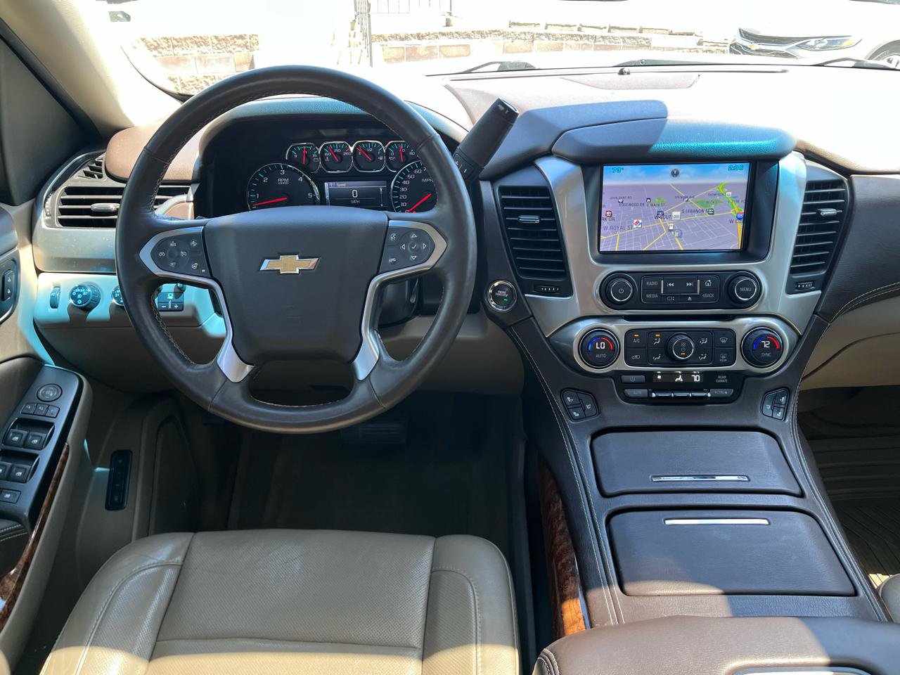 Used 2015 Chevrolet Tahoe LTZ AWD/4WD image 30