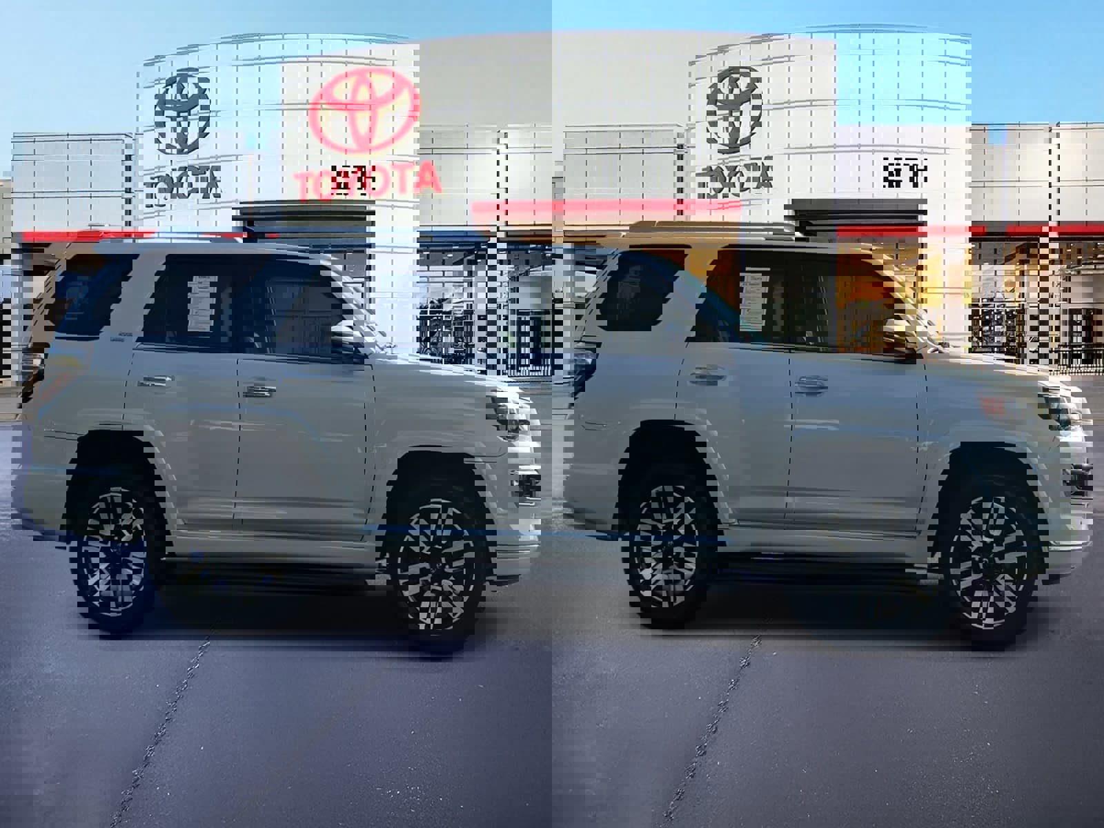 Certified 2022 Toyota 4Runner Limited image 4