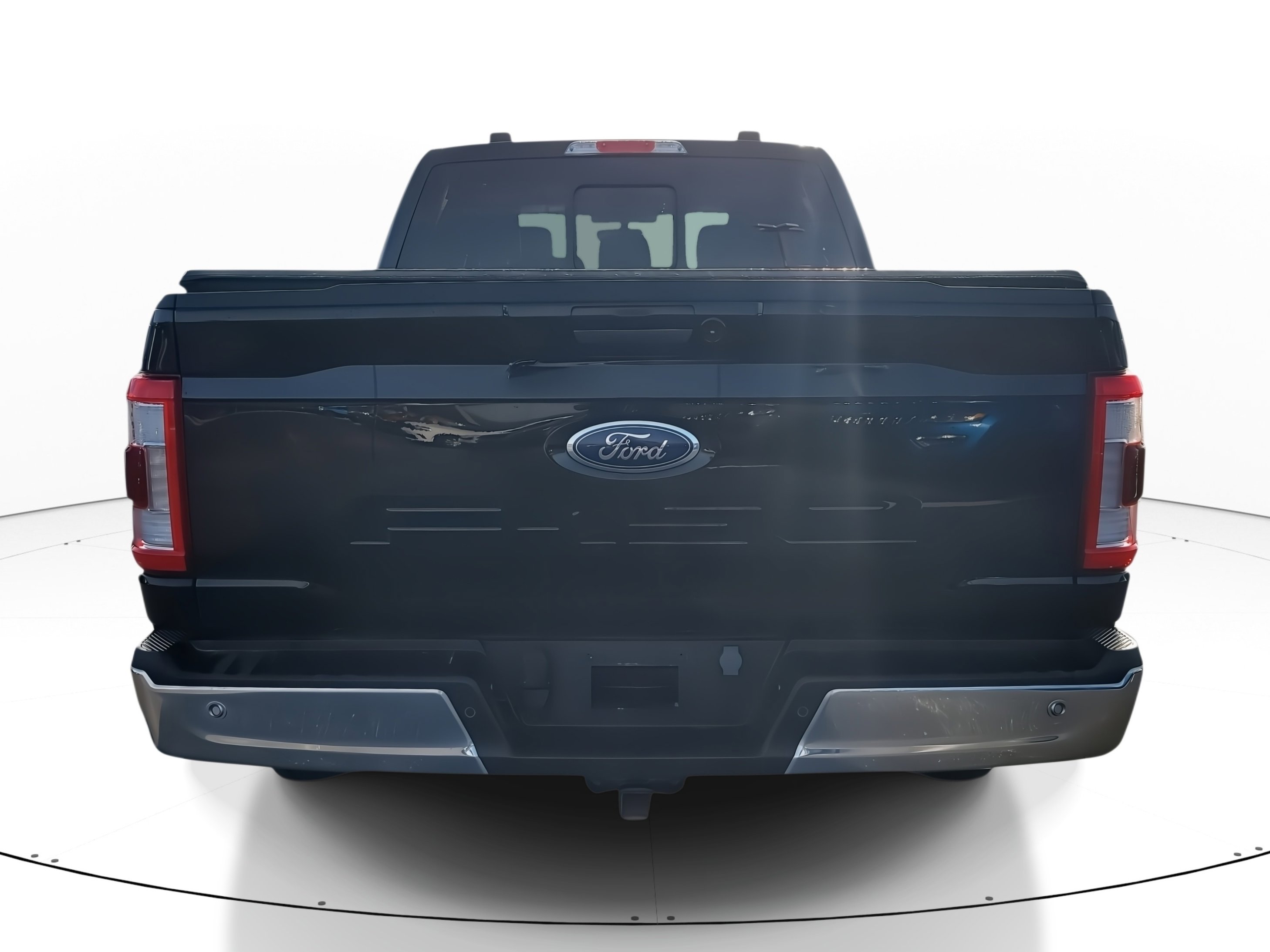 Used 2023 Ford F150 Lariat w/ Trailer Tow Package image 5