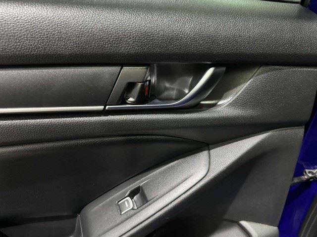 Used 2018 Honda Accord Sport image 33