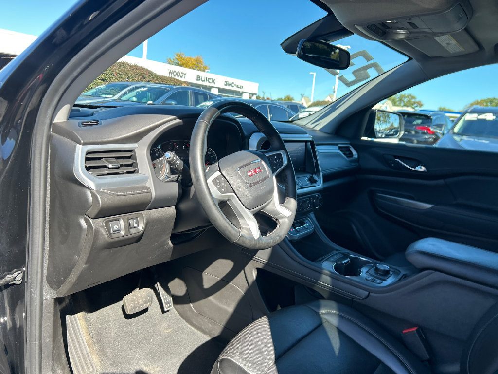 Certified 2023 GMC Acadia SLT w/ Elevation Edition AWD/4WD image 19