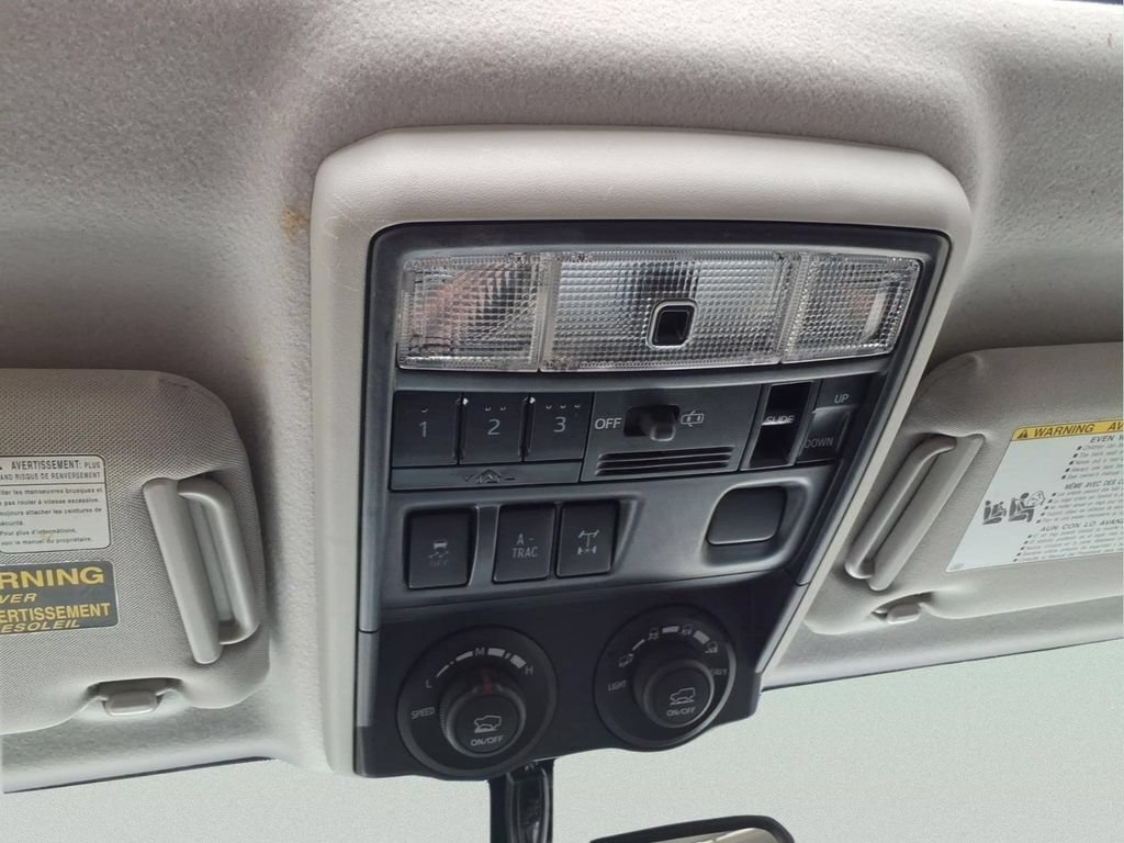 Used 2015 Toyota 4Runner Trail Premium AWD/4WD image 27