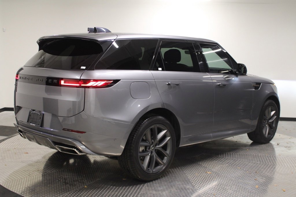 Used 2025 Land Rover Range Rover Sport Dynamic SE image 7