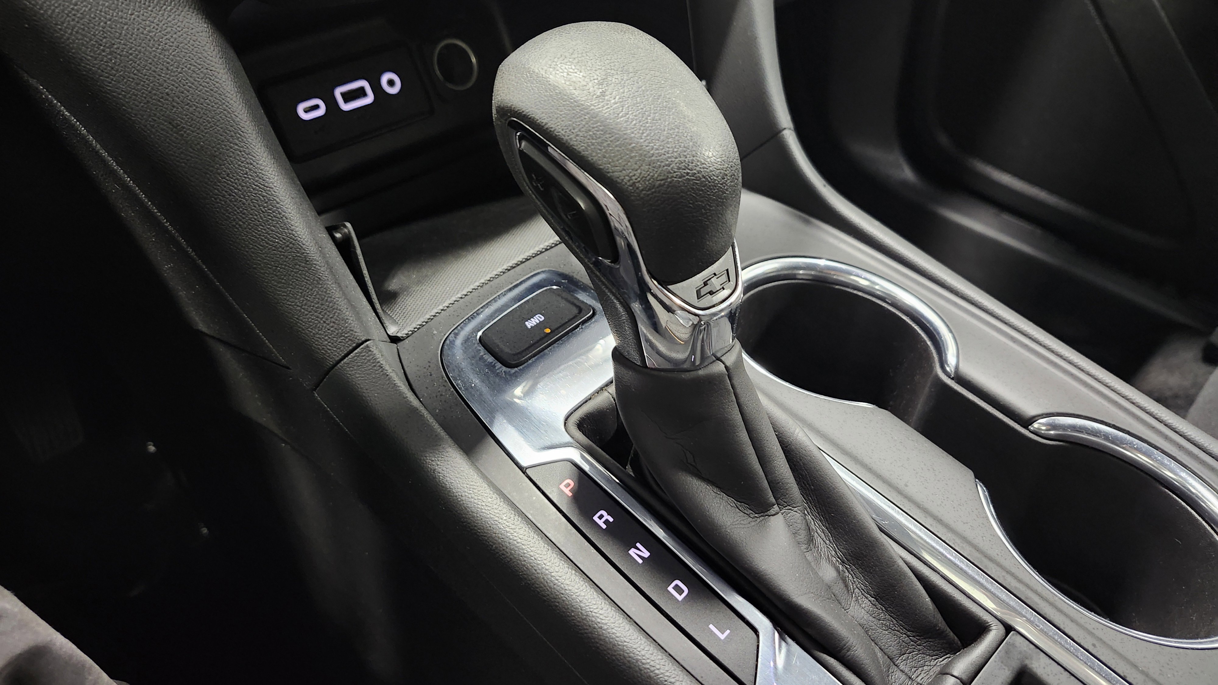 Used 2023 Chevrolet Equinox LT image 32