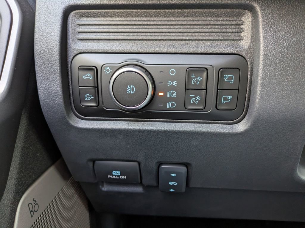 New 2025 Ford F250 Lariat w/ Lariat Ultimate Package image 27