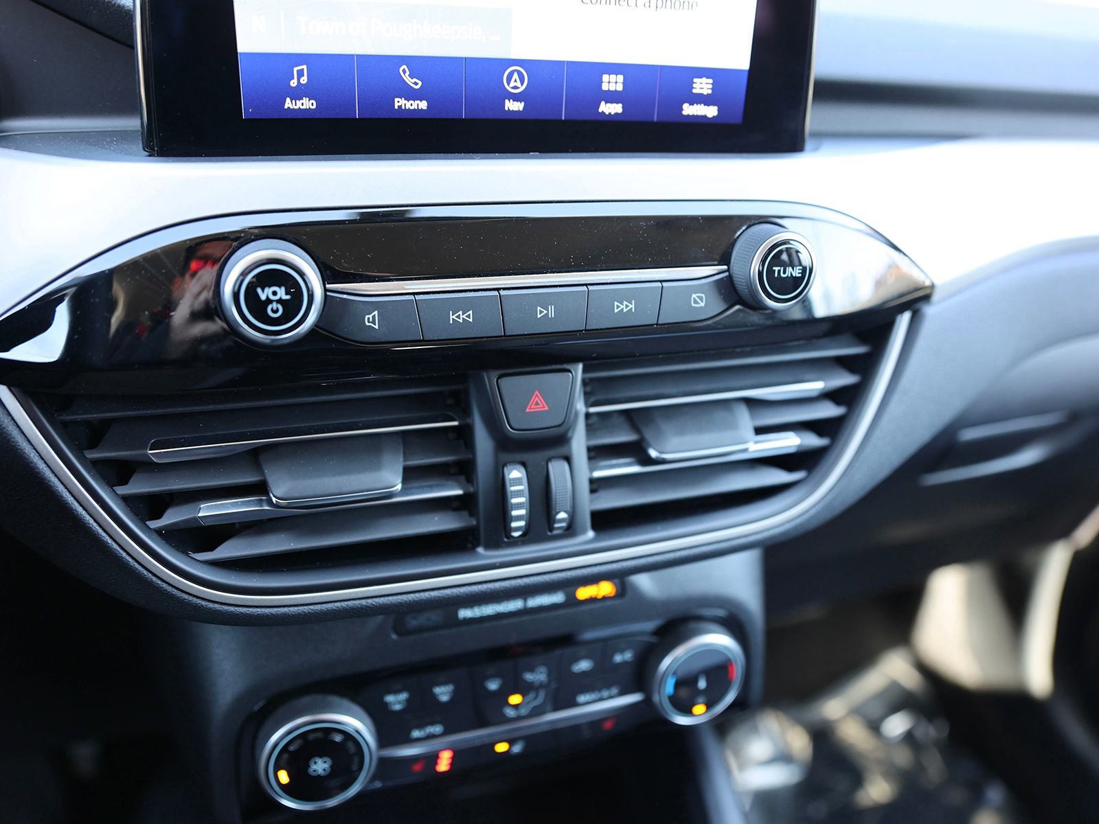 Certified 2022 Ford Escape SE w/ Cold Weather Package image 26