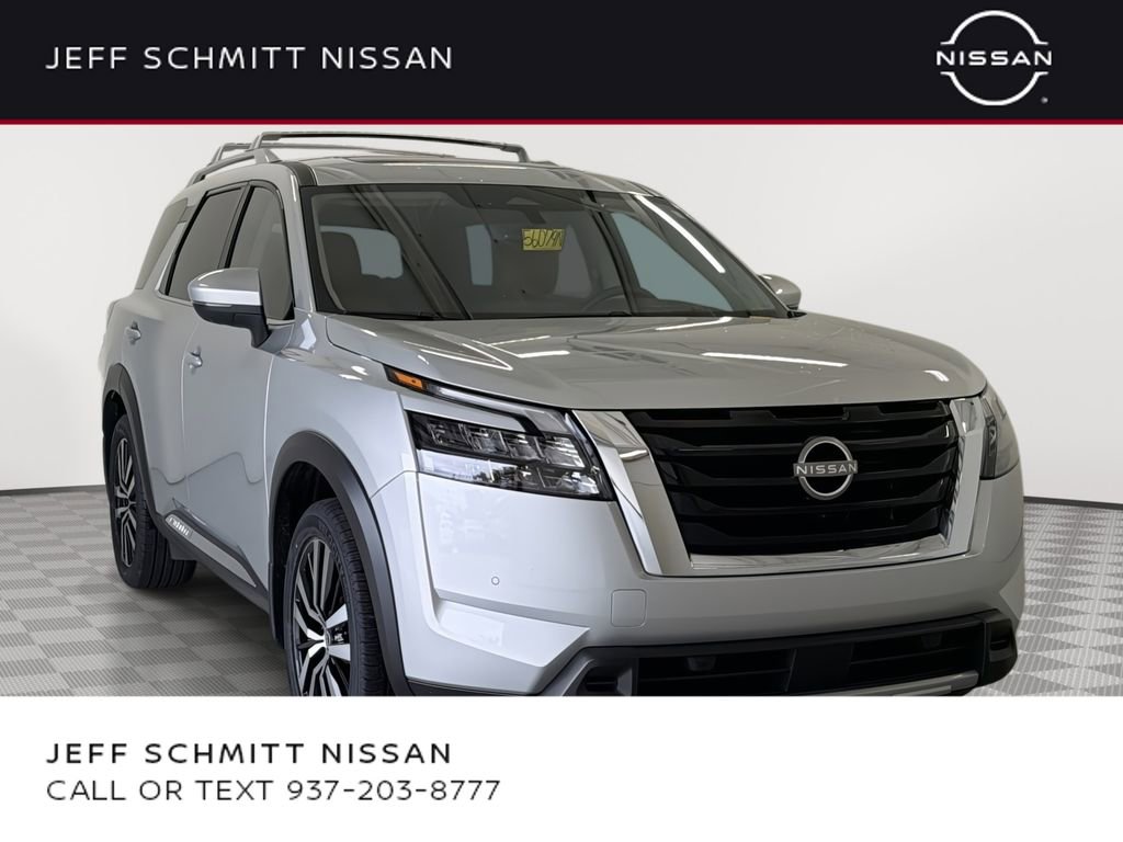 Certified 2025 Nissan Pathfinder Platinum w/ Cargo Package FWD image 1