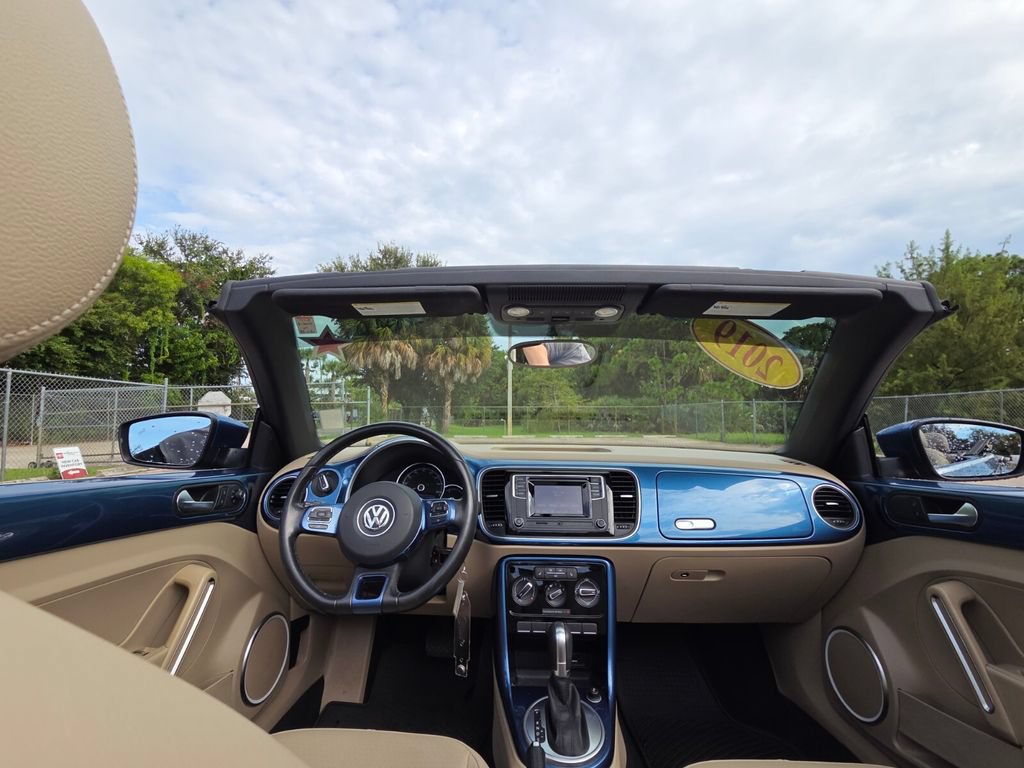 Used 2019 Volkswagen Beetle 2.0T S FWD image 4