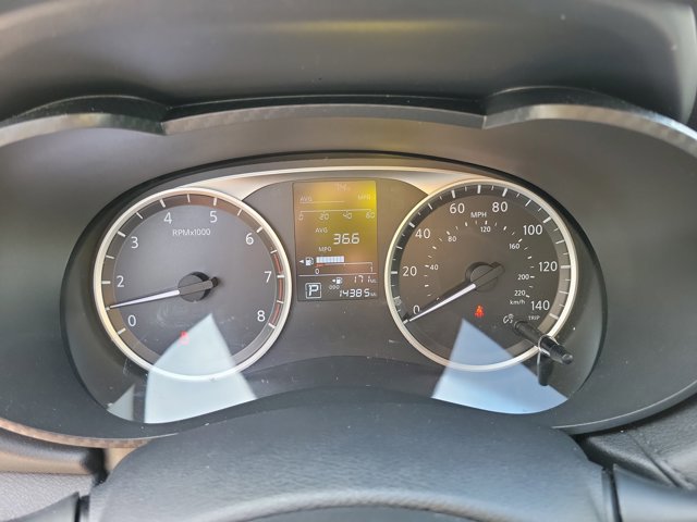 Used 2025 Nissan Versa S w/ Trunk Package image 21