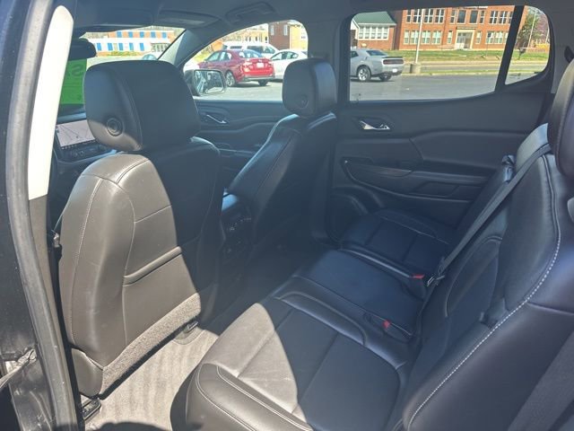 Used 2023 GMC Acadia SLT image 16