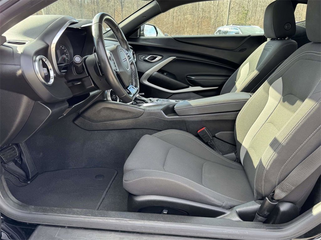 Used 2022 Chevrolet Camaro LT w/ RS Package image 21