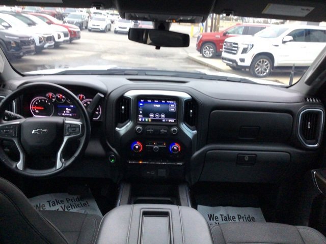 Used 2022 Chevrolet Silverado 1500 RST w/ LPO, Blackout Package image 20