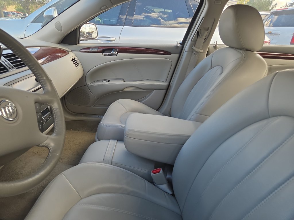 Used 2009 Buick Lucerne CXL FWD image 10