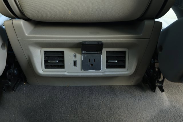 Used 2025 Chevrolet Silverado 1500 LT image 27