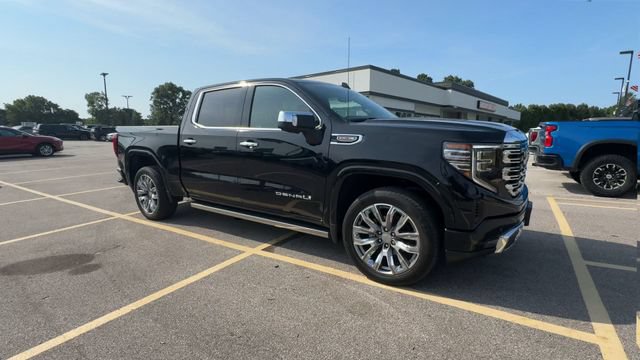Used 2025 GMC Sierra 1500 Denali w/ Denali Reserve Package AWD/4WD image 2