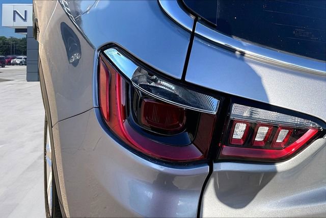 Used 2023 Jeep Compass Sport image 20