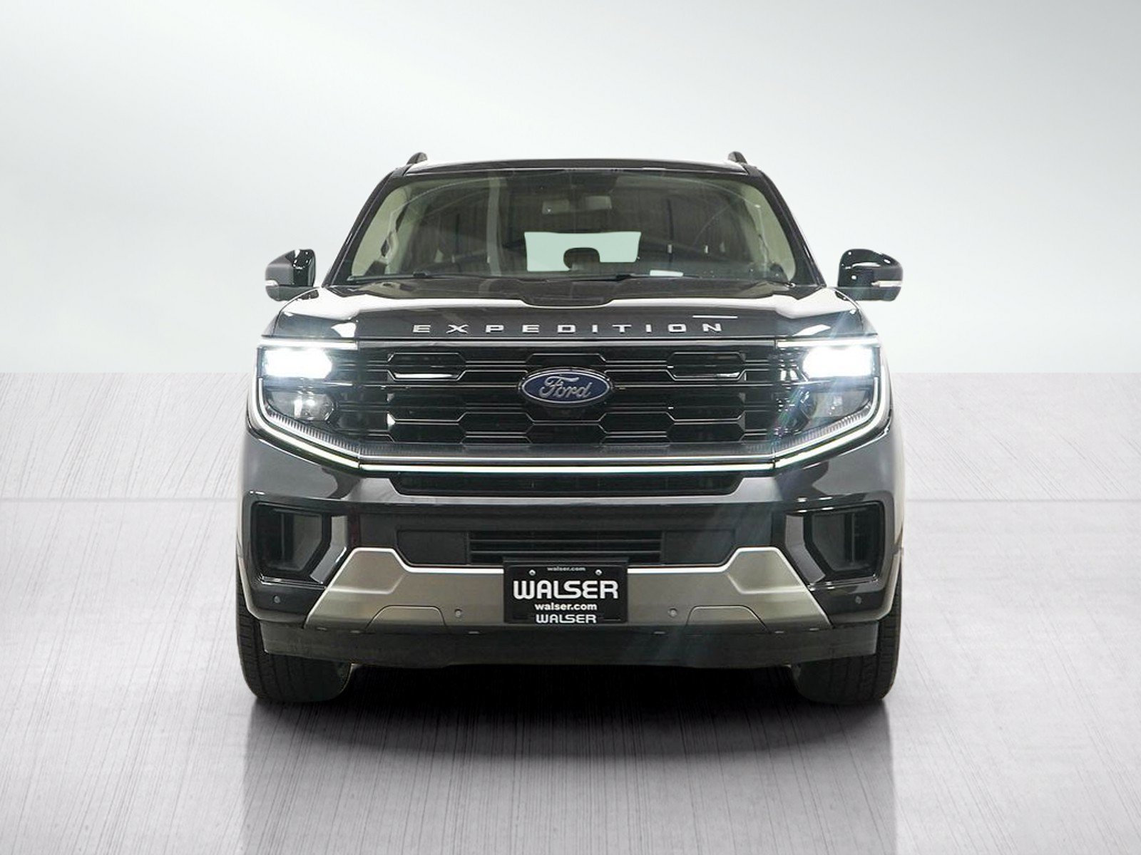 Used 2025 Ford Expedition Max Platinum w/ Driver's Package AWD/4WD image 8