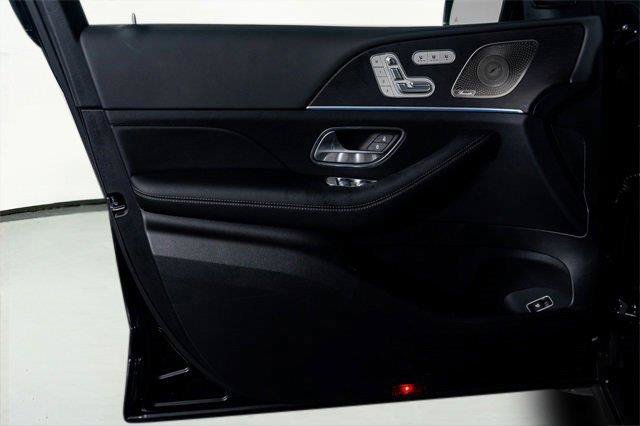 Used 2024 Mercedes-Benz GLE 450 4MATIC w/ Winter Package image 54