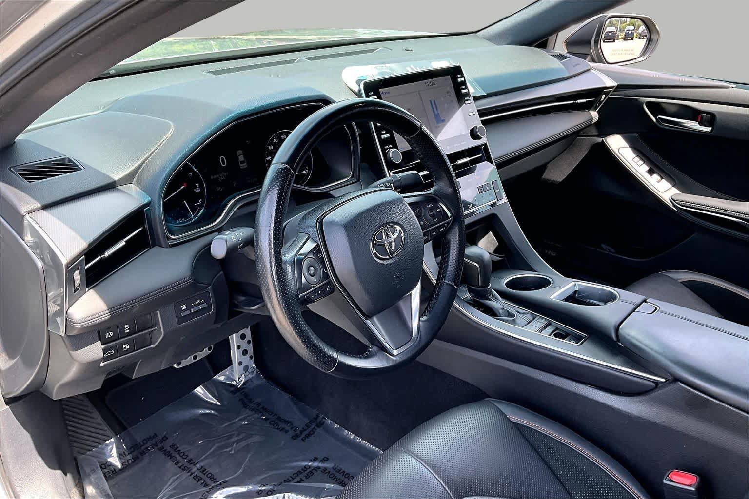 Used 2019 Toyota Avalon XSE FWD image 17